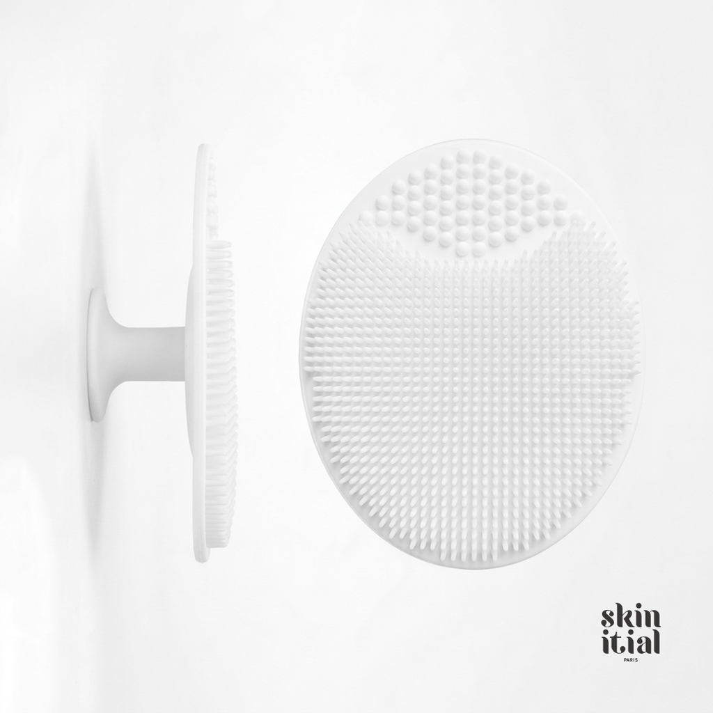 La brosse nettoyante Skinitial